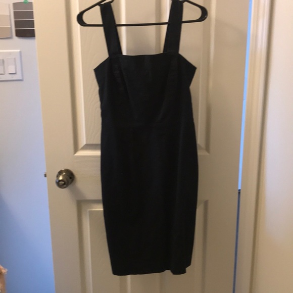 Little black mini - Picture 2 of 4